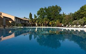 Logis Hotel Restaurant Spa Les Oliviers